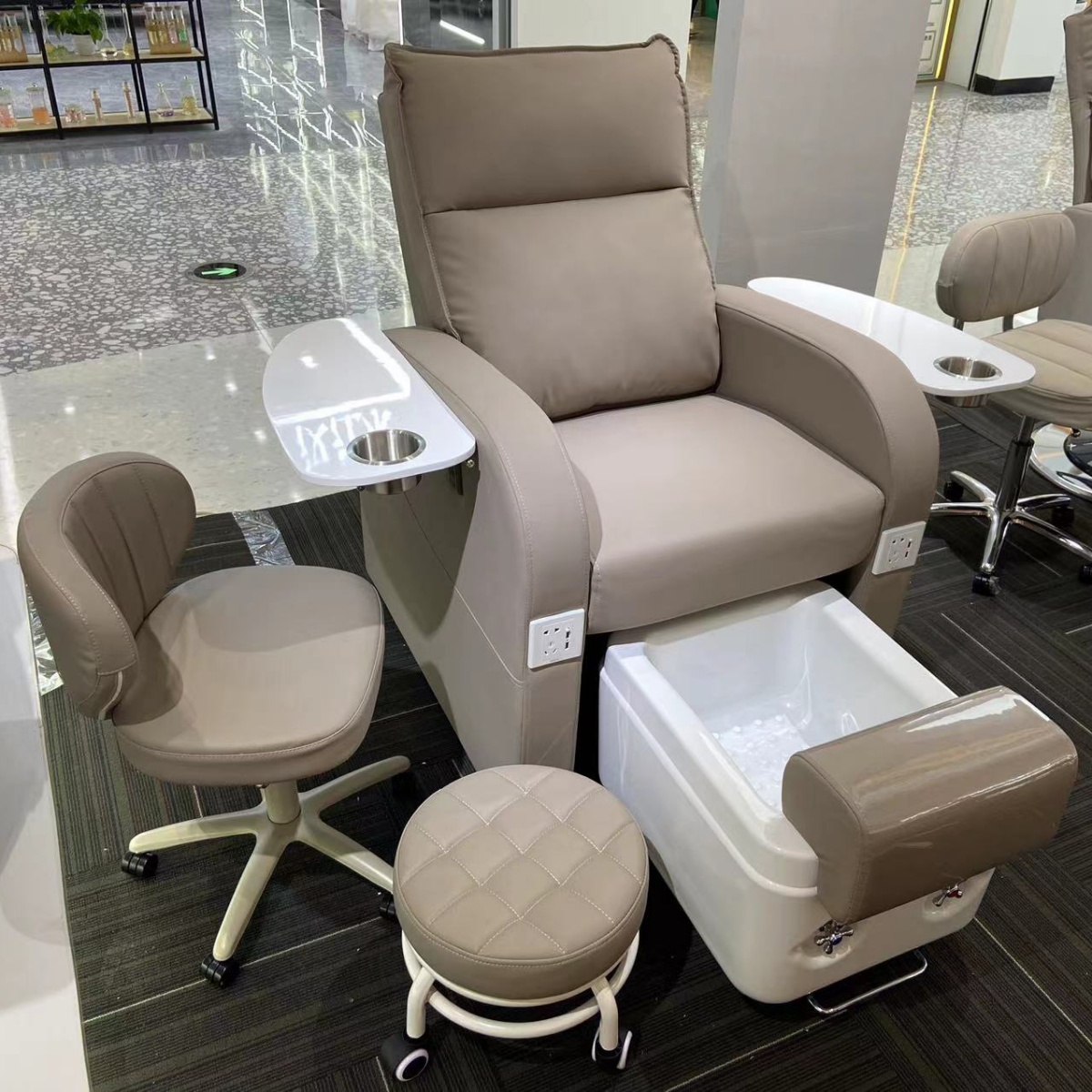 Chaise Manucure Spa Massaging Pedicure Chair Set Silla Para Comfortable Full Body Manicure PU Leather Massage Pedicure Chairs