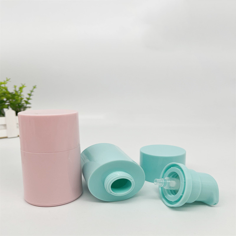Threaded vacuum bottle