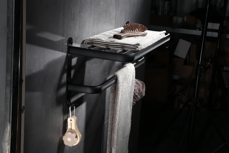 High-Quality Bathroom Black Towel Rack Perforated Storage Rack Toilet Towel Wall Mounted Foldable Rack Manufacturer, Suppliers
