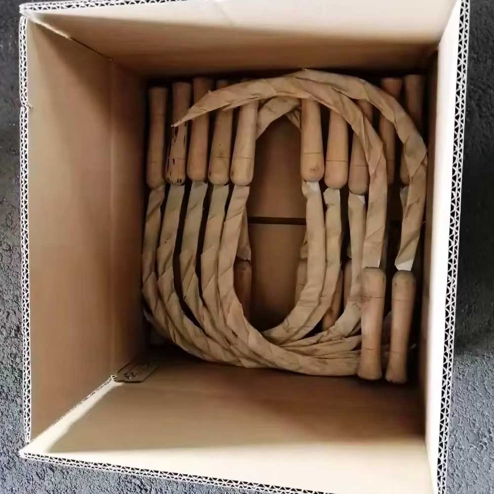 hand-Sickle-packing