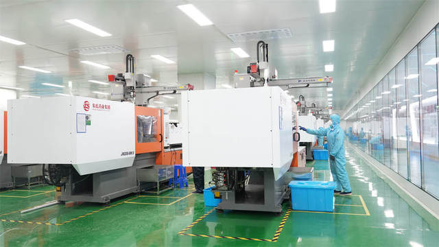 JZCare precision injection molding technology for medical syringe components
