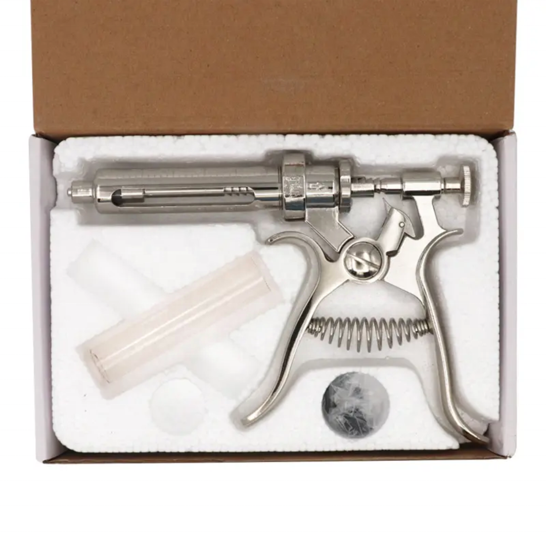 High Quality Adjustable Durable Veterinary Vaccine Syringe Disposable and Reusable Plastic Steel for Cattle Safety