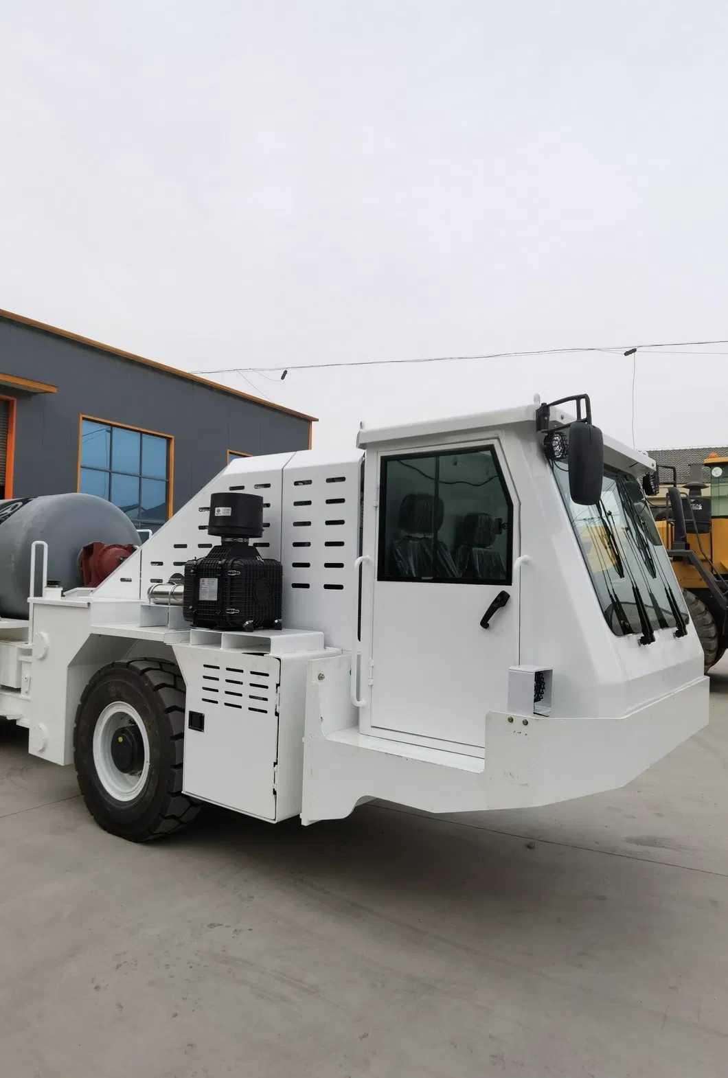Concrete transportation Carrier Utility Vehicle
