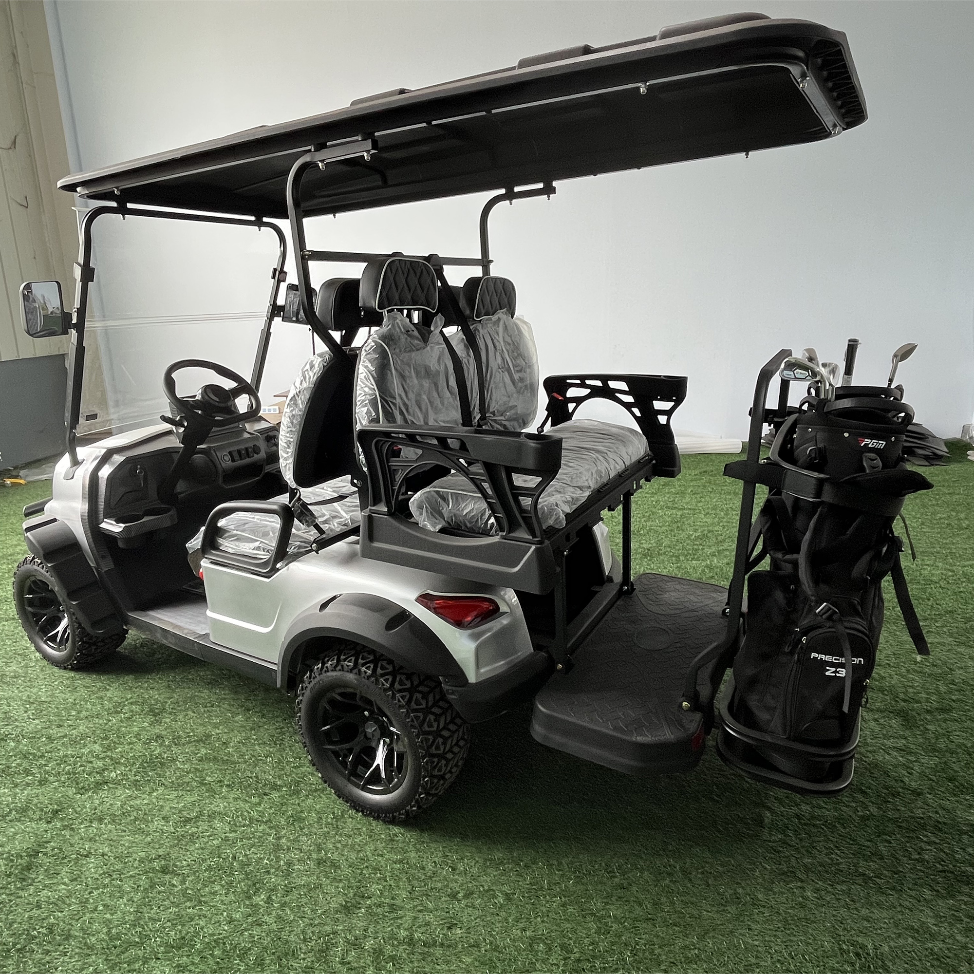 SEEWORLD Wholesale Electric Golf Carts &amp; Side-by-Side UTVs with 4x4 Lithium Battery and 4KW AC Motor for Off-Road Adventure