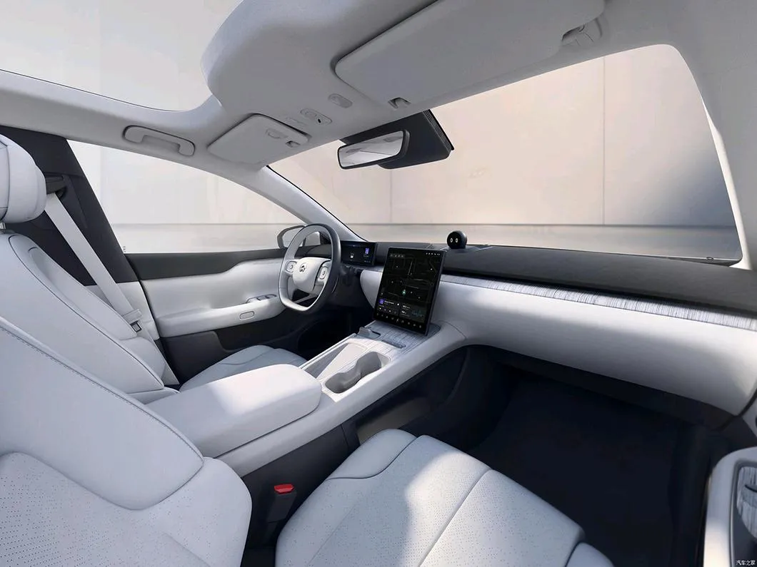 Nio Et7 EV Luxury Sedan Ride Comfort Hot Sale 675km Electric Vehicle