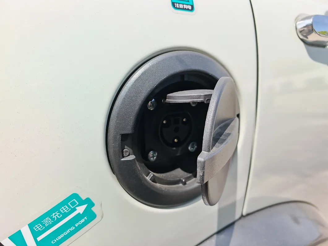 4 Wheels 4 Seats Electric Car 45km/H Electric Small Car Vehicles Electric Car