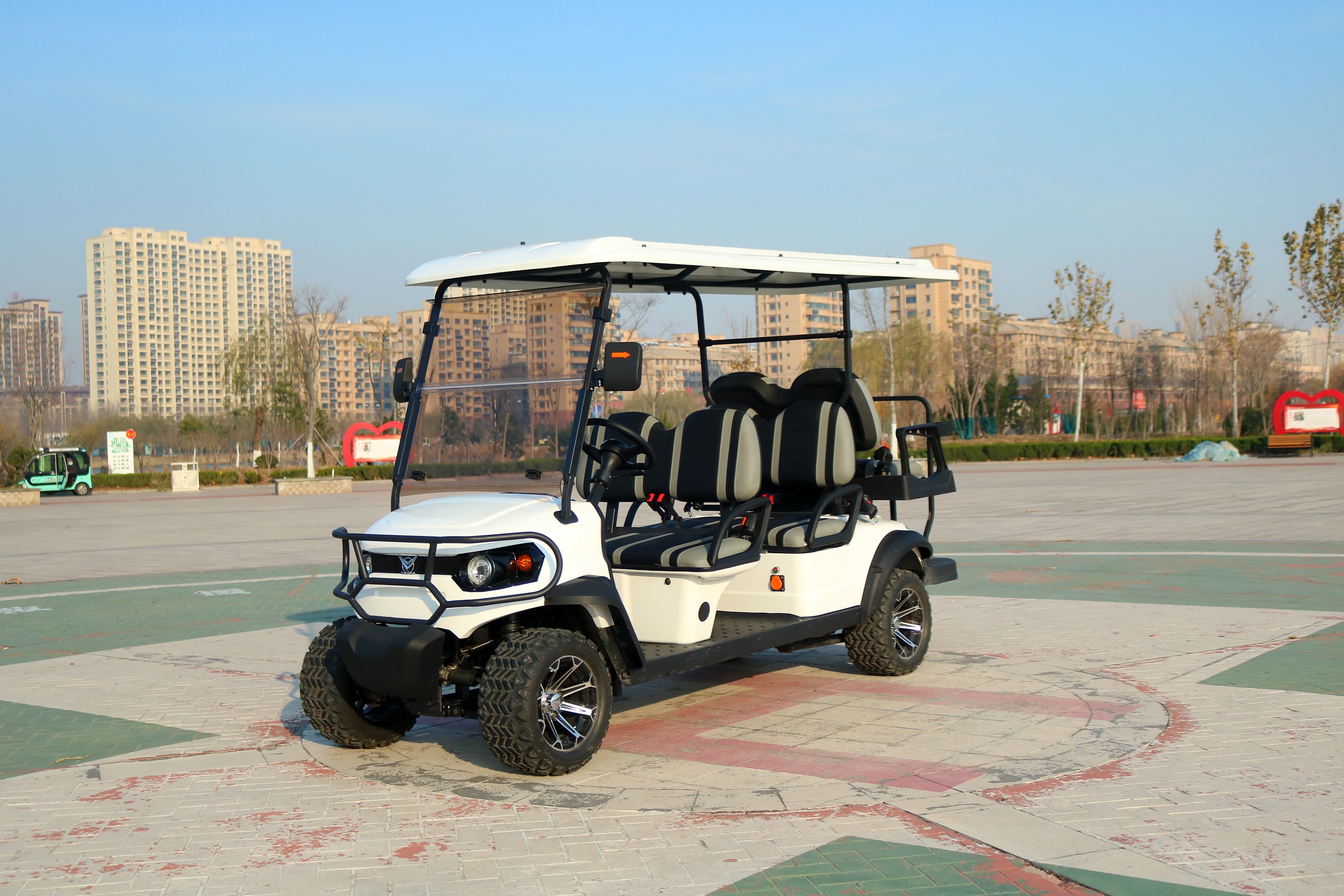 Cheap Chinese Electric Utility Golf Cart Mini Hunting Luxury off Road 3.5KW 60V 80-90km Range 3-4 Seats