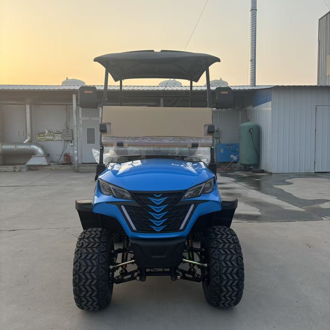 MMC Road Street Legal 4WD 48V/60V/72V Lithium Battery 2 Seater 30-50Km/h 70-90km CE Certified 12 Month Warranty Golf Cart