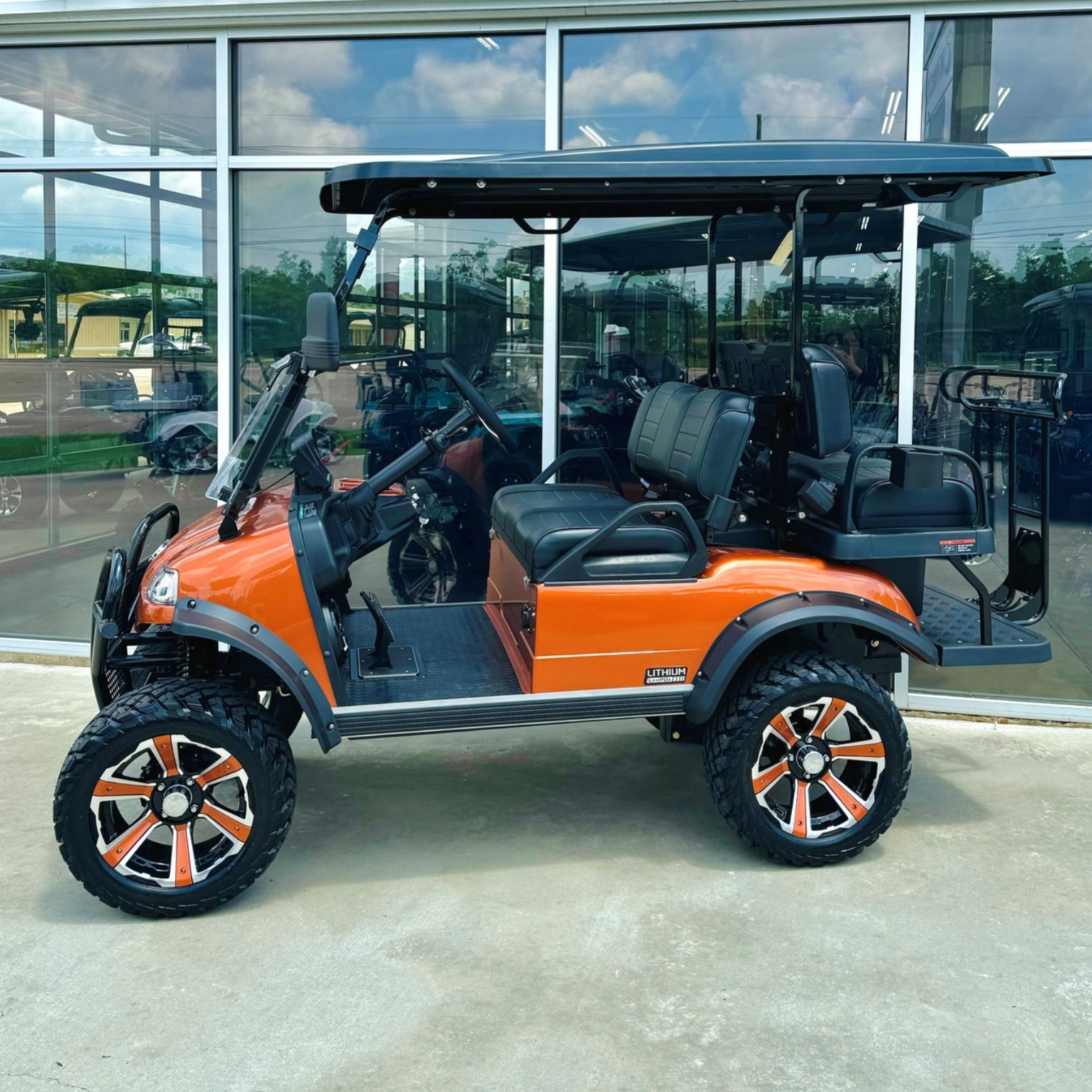 HDK Forester 2+2 Electric Golf Cart with Lithium Battery System for Hotel and Campus Use
