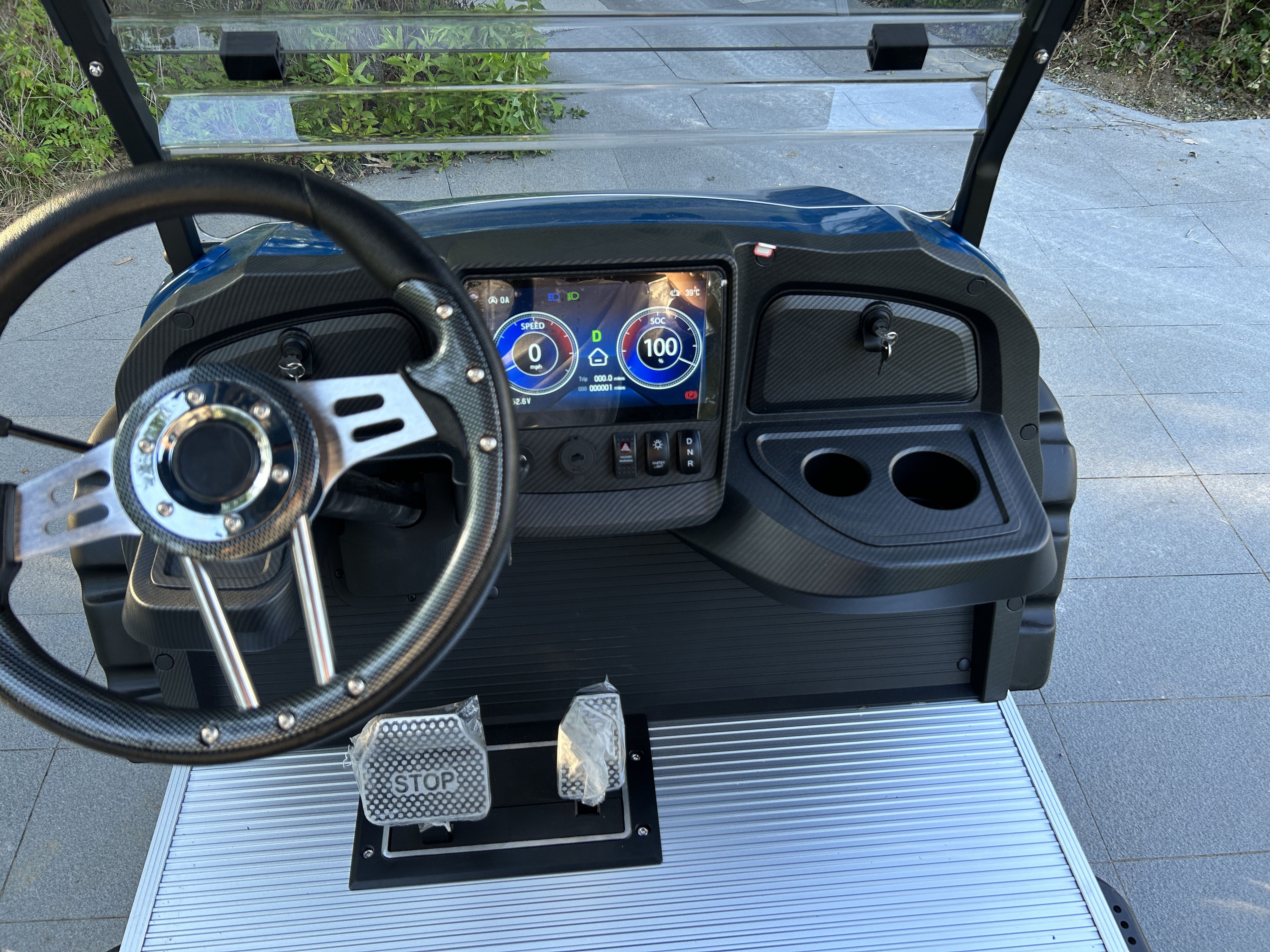 Customized Luxury Zone Electric Mini Car Hunting Electric Buggy Golf Cart Ec Brake