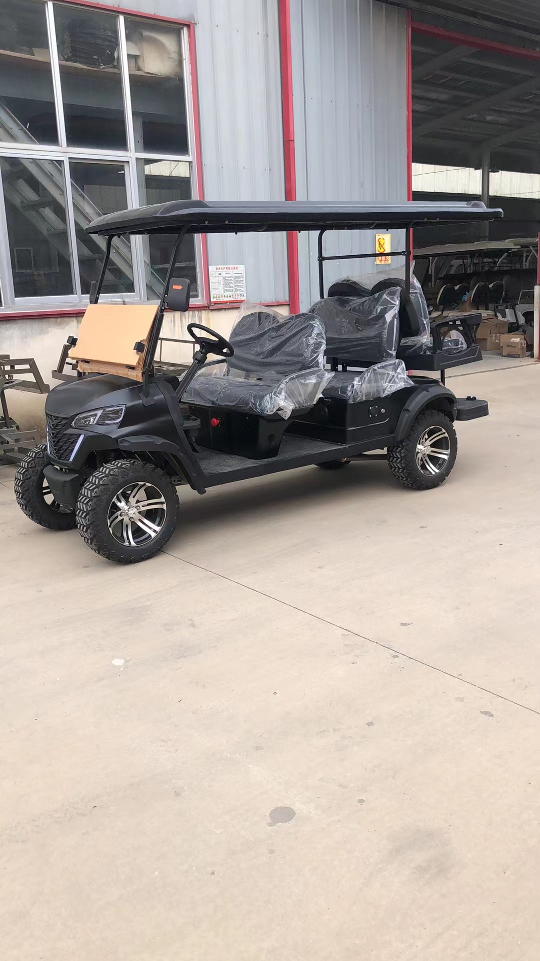 Utility Club 4 Wheel Drive Buggy Car 2+2 Seats Golf Carts Electric With Folded Back Seat