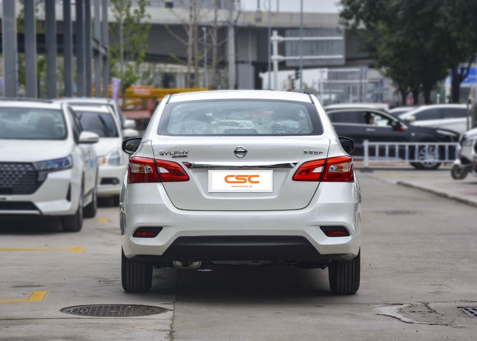 Eco-Friendly Sylphy Electric Vehicle with Advanced Hybrid Technology