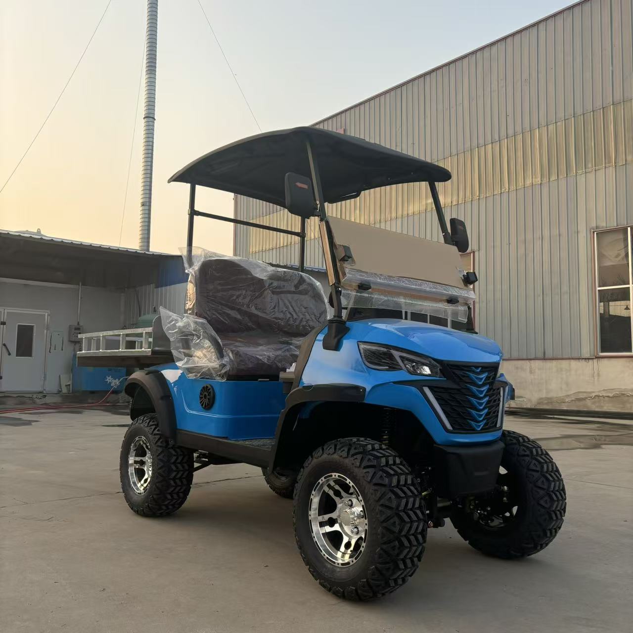 MMC Road Street Legal 4WD 48V/60V/72V Lithium Battery 2 Seater 30-50Km/h 70-90km CE Certified 12 Month Warranty Golf Cart