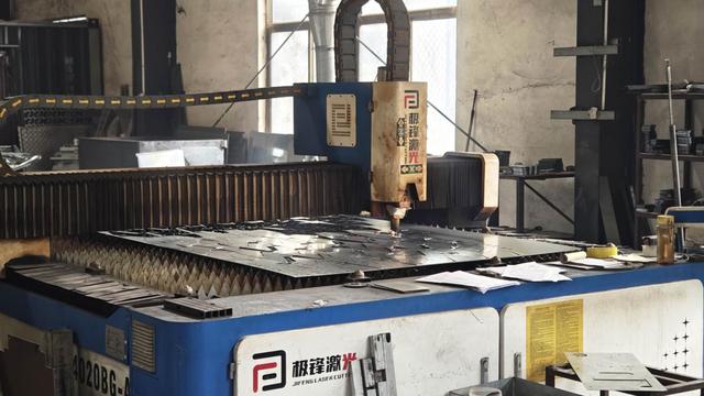 Kabar Golf Factory - Advanced Robotic Welding Bays