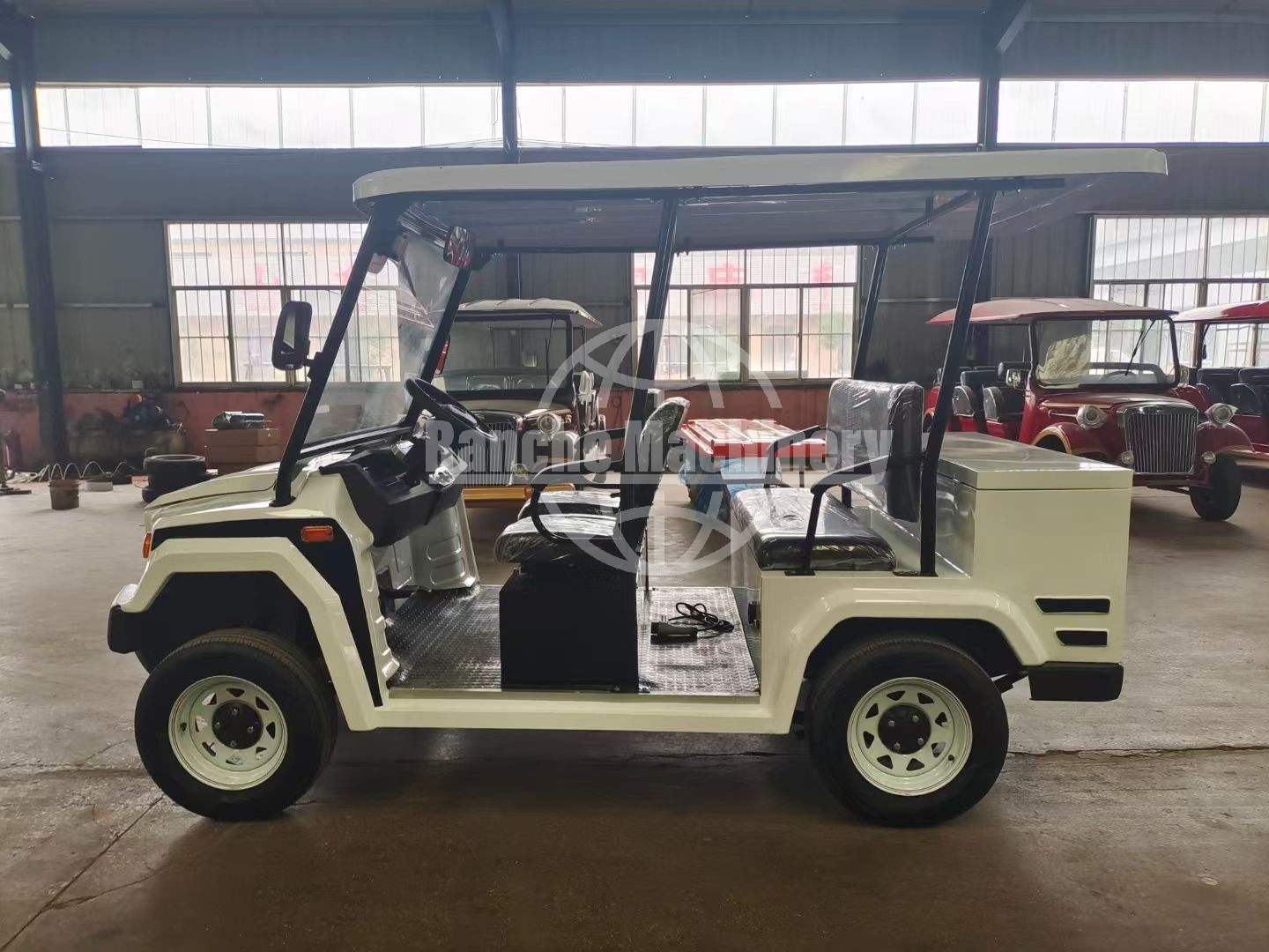 Golf Cart with Leather Seats 6-Seater 60KM/h Maximum Speed OEM Support for Fleet Management