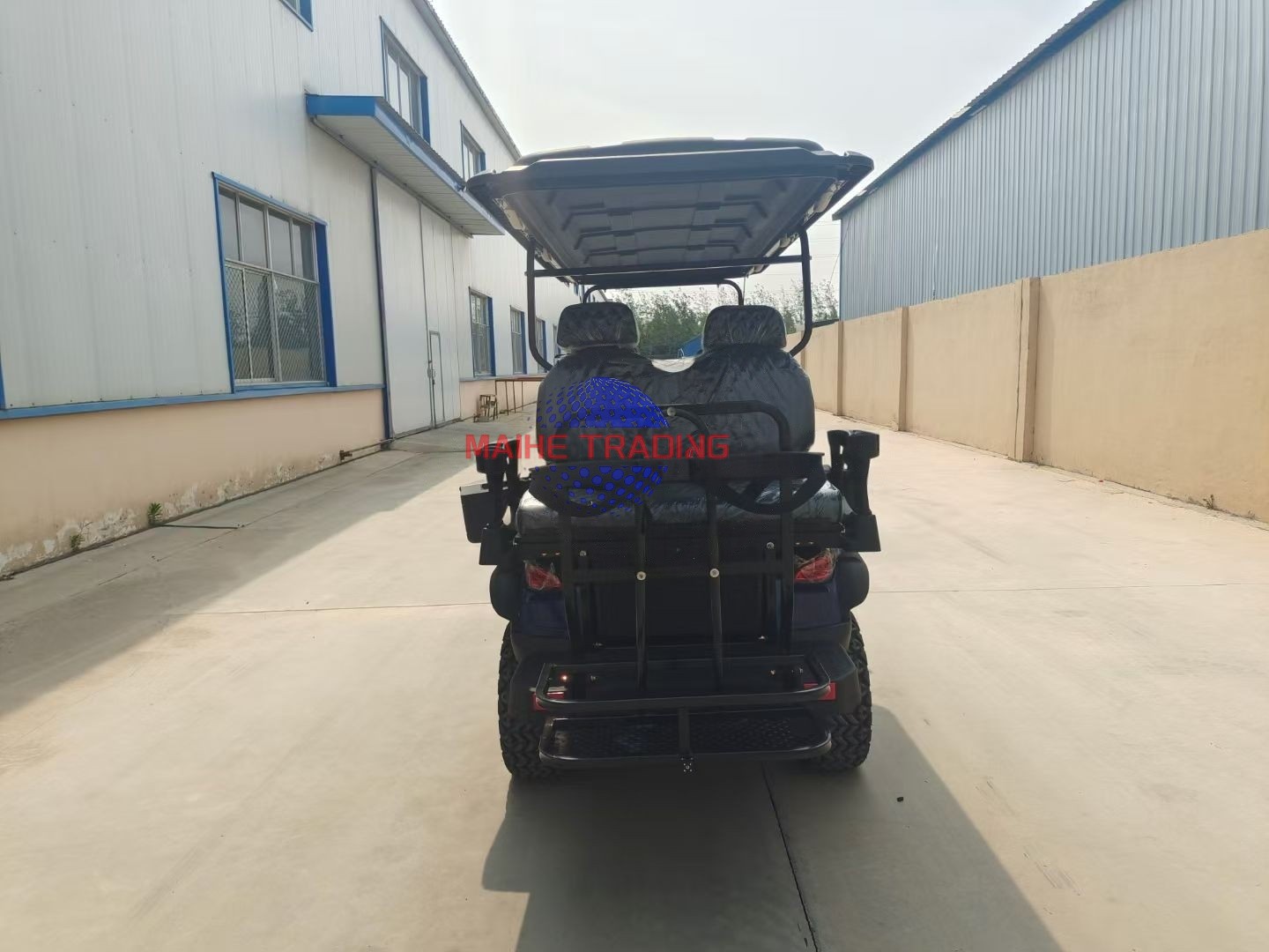 Custom RC-05 Electric Golf Cart 7-8 Seaters Cargo Box Lead Acid Battery 3/4/5KW AC Motor CE Certified 90km Range 4 Wheel