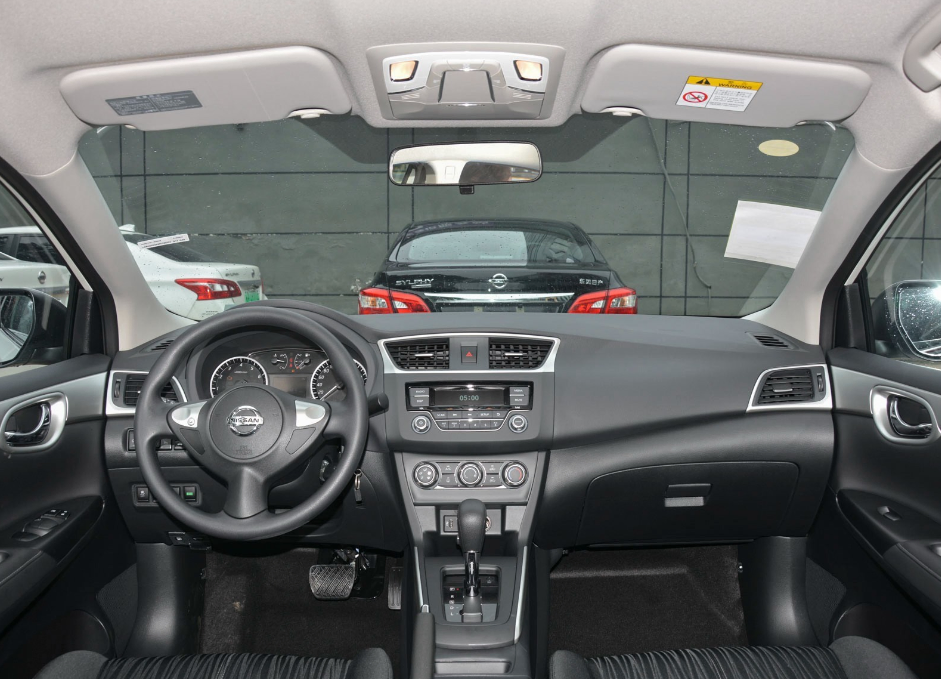 Eco-Friendly Sylphy Electric Vehicle with Advanced Hybrid Technology