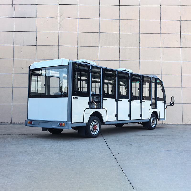 Roomy Ergonomic Mini Electric Vehicle with Leather Seats Sightseeing Car