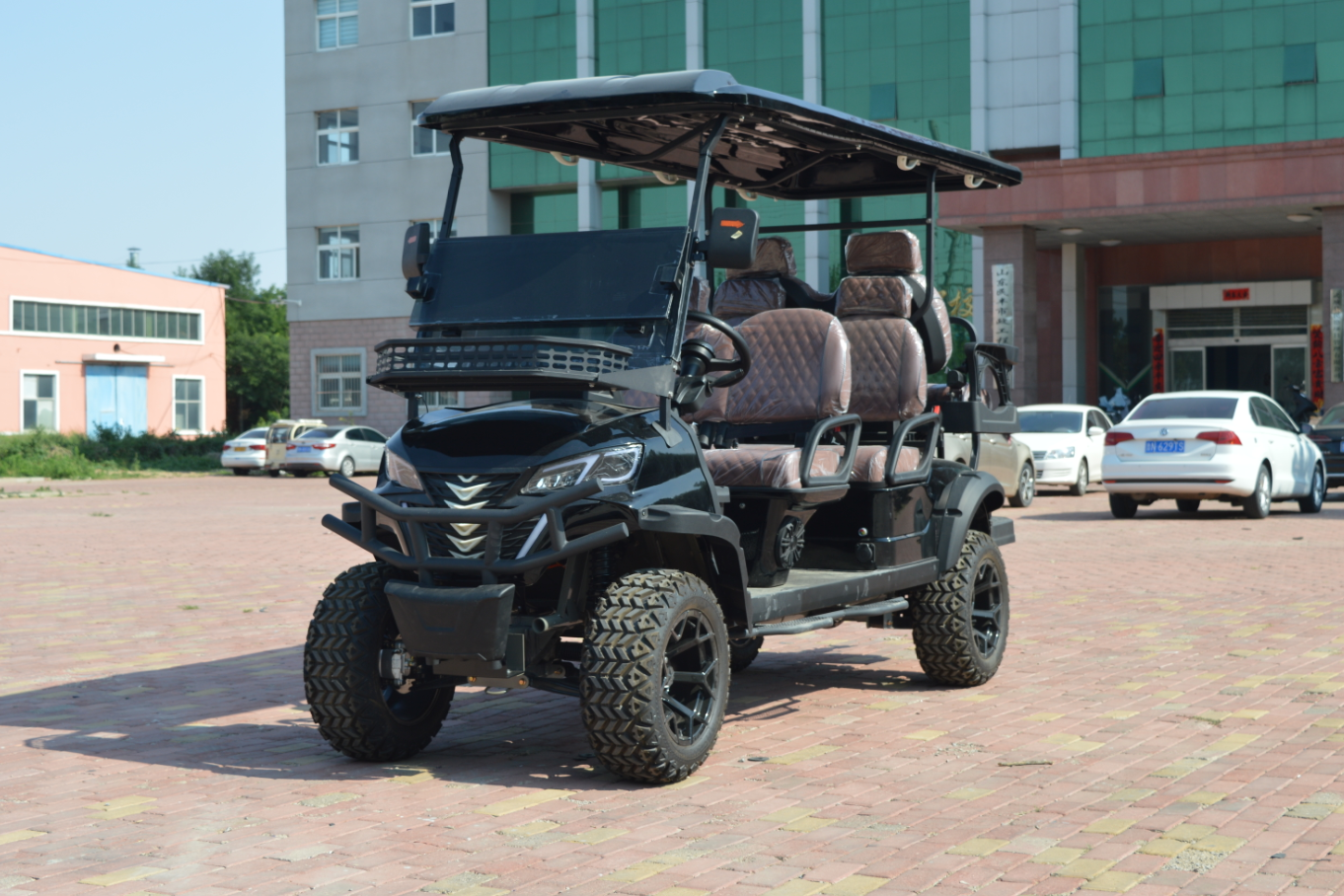 Supports Customized Wheel Hubs Electric Golf Cart 6-Seater Club Car Equipped with 5KW Motor for Golf Club Shuttle