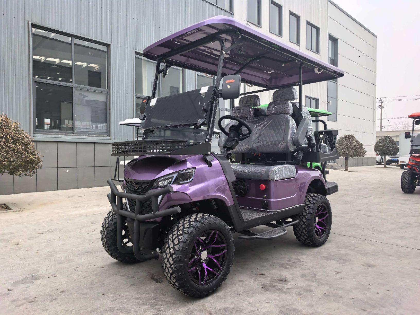 Street Legal 4 Seater Customizable Colors Electric Hunting Golf Cart with 5KW Powerful Motor for Resort Shuttle