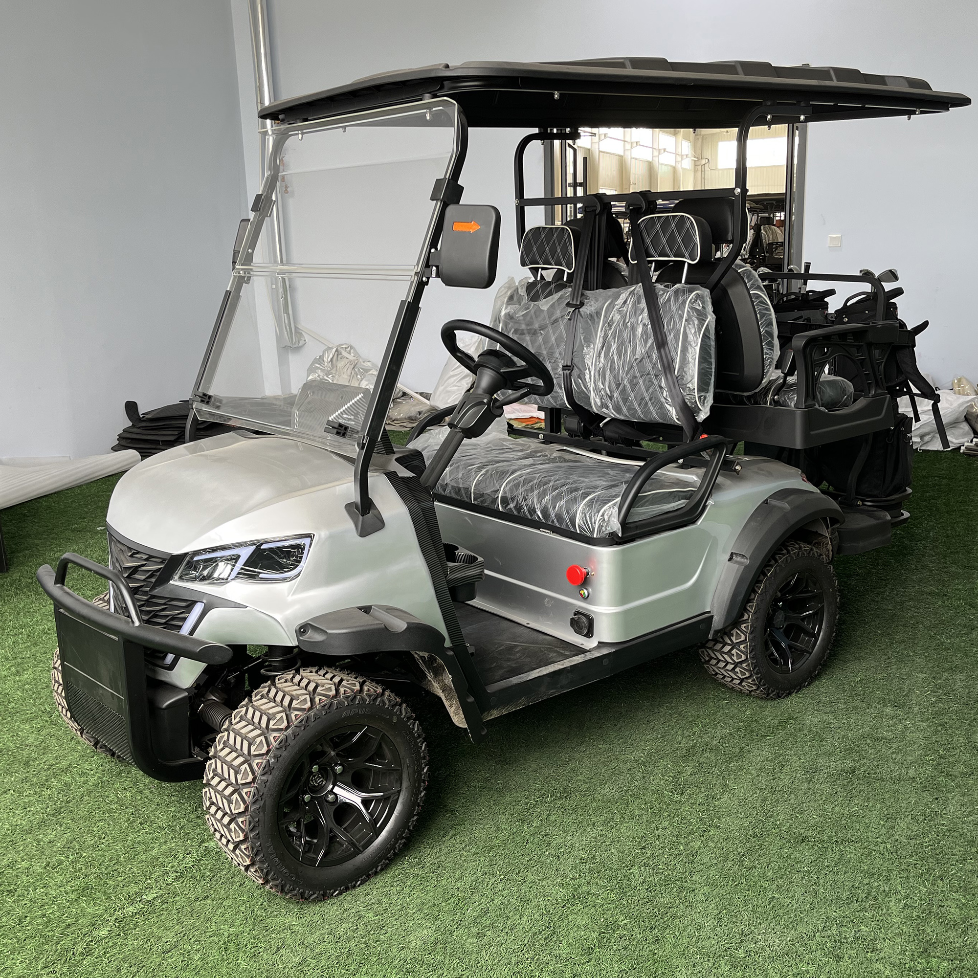 SEEWORLD Wholesale Electric Golf Carts &amp; Side-by-Side UTVs with 4x4 Lithium Battery and 4KW AC Motor for Off-Road Adventure