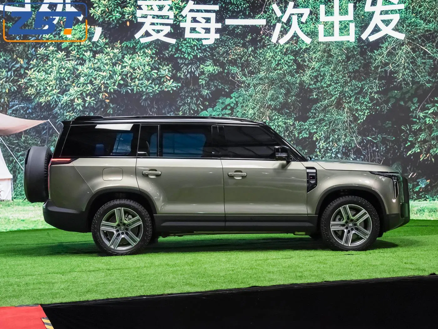 2024 6 Seat and 7 Seats Series Hybrid Extender Range Car Polar Stone Rox 01 Jishi 01 New Energy Luxury Electric SUV Vehicle