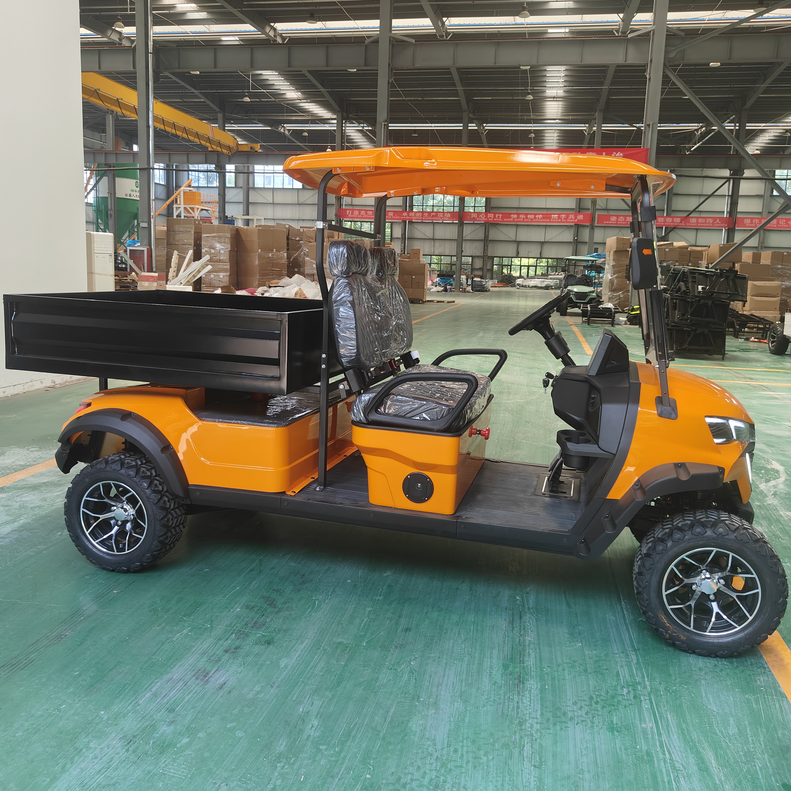 2 Seater Dump Golf Cart with Tilting Box, Hotel Resort Electric Shuttle