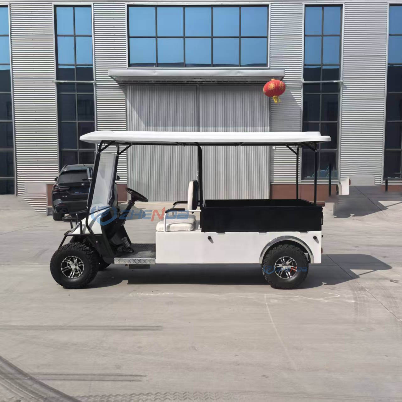 Hot Sale Electric Golf Cart with Refrigerated Cargo Box 3.5KW Motor Lead-acid Battery 30-50Km/h Speed