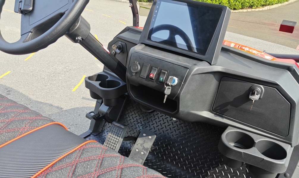 6-Passenger Electric Golf Cart 4+2 Seater with 5KW Motor 48V Battery Voltage Equipped with Tail Caddie