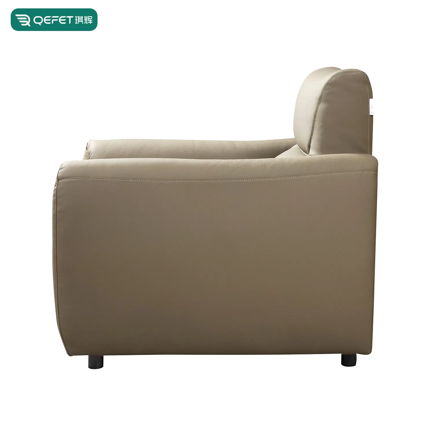 Poltrona de Couro Luxuosa e Chic para Espaços de Sala de Estar Estilosos