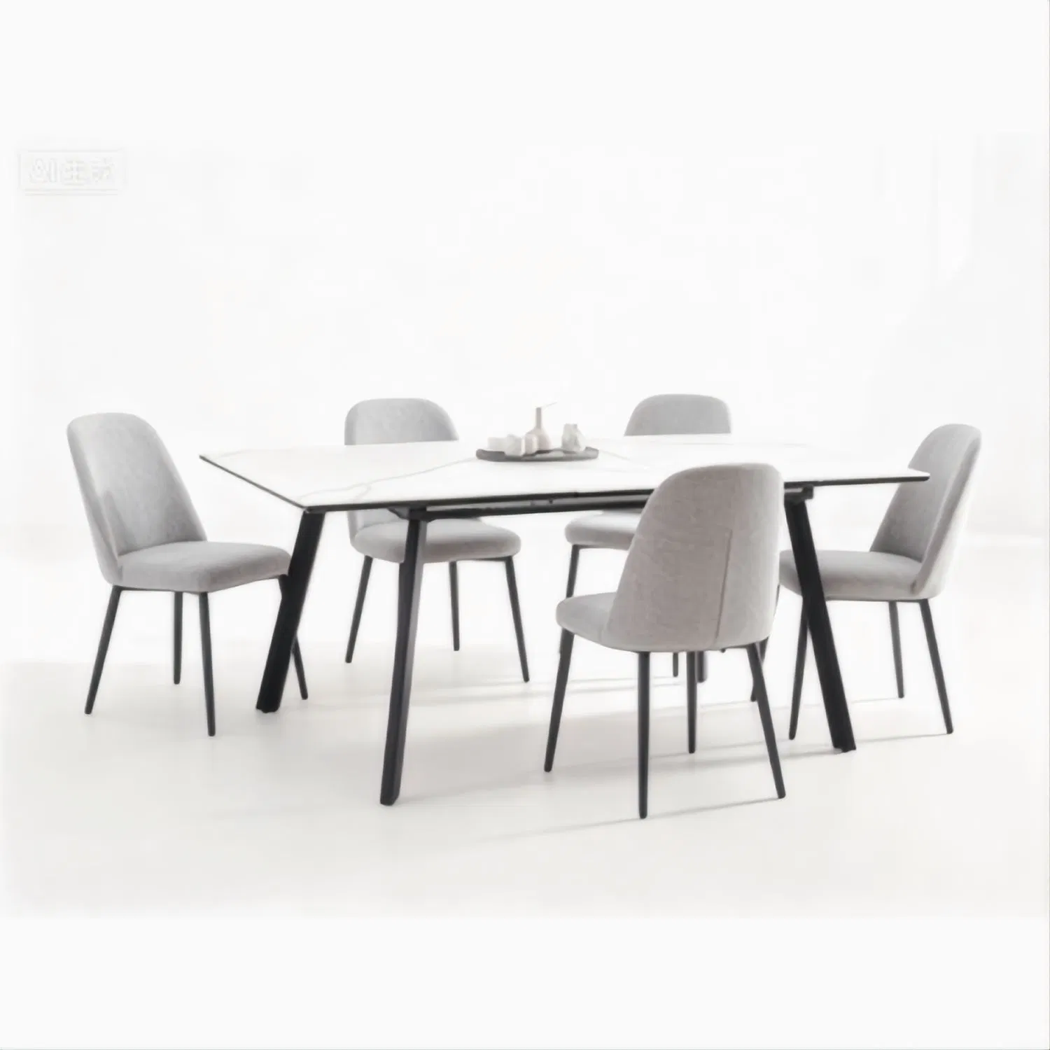 Mesa de Jantar Moderna Branca Extensível com Topo de Melamina e Base de Tubo de Ferro Preto para Móveis de Casa