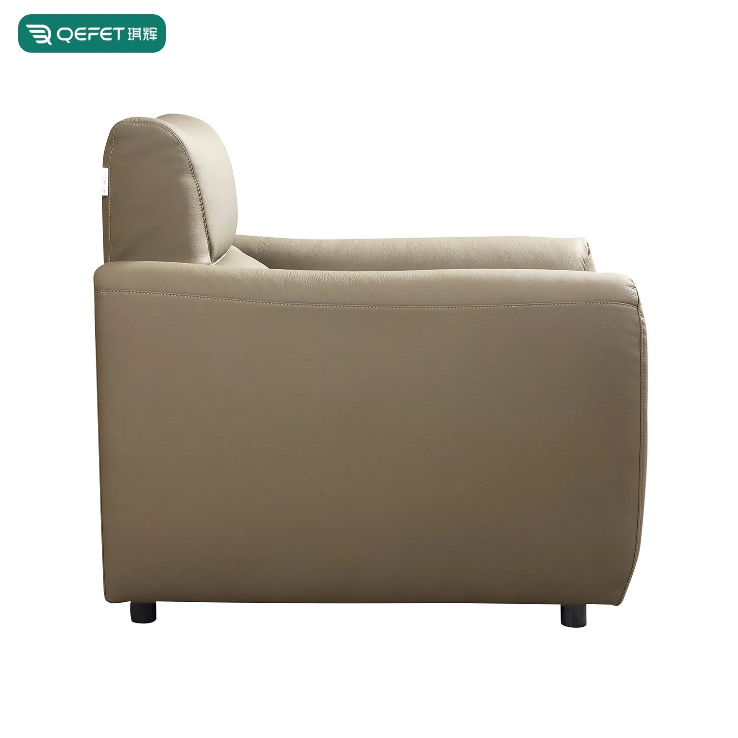 Poltrona de Couro Luxuosa e Chic para Espaços de Sala de Estar Estilosos