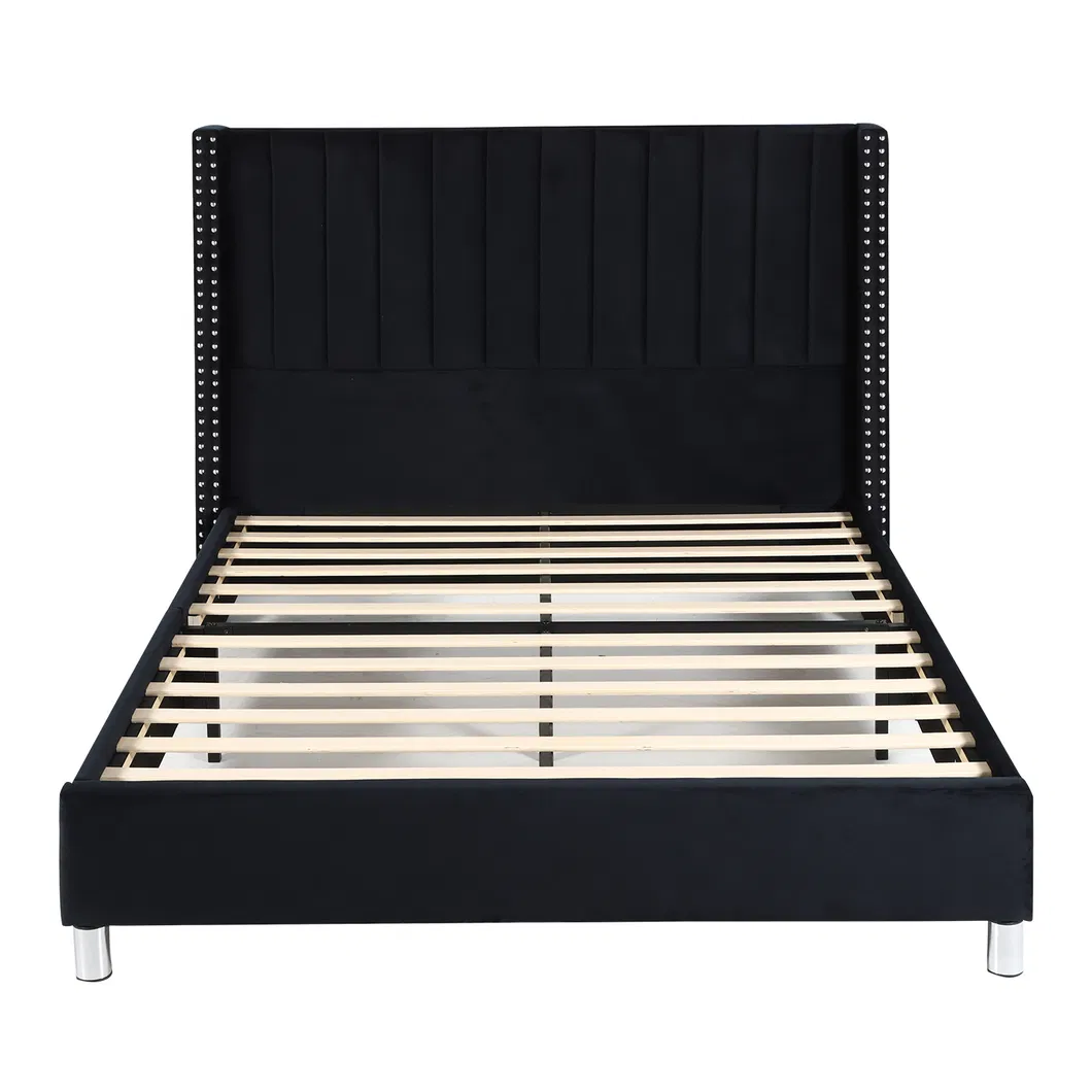 Cama Plataforma Estofada Tamanho Queen com Cabeceira e Pés