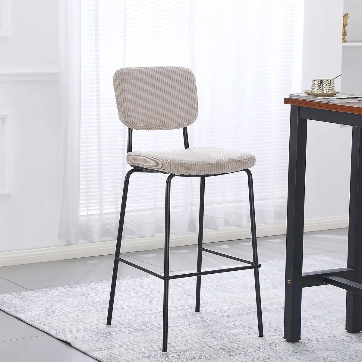 Cadeiras de Jantar Estofadas Empilháveis Modernas Altas Cinzas Elegantes com Pernas de Metal
