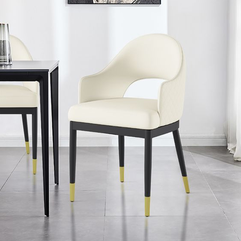 Móveis de Jantar para Villa Personalizada, Cadeiras de Jantar Estofadas em Couro Moderno com Pernas de Metal Luxuosas