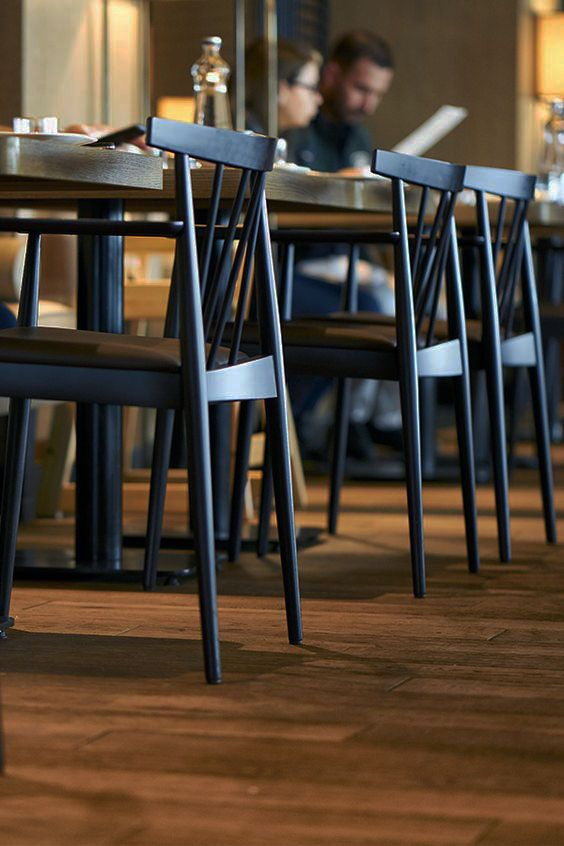 Cadeira de Jantar Minimalista Sem Braços para Restaurante de Hotel