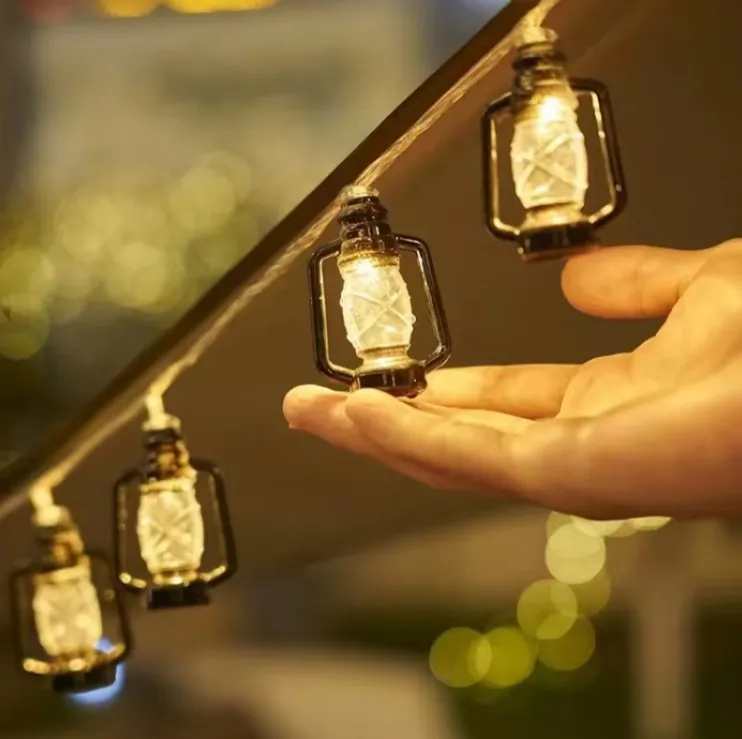 Decoração Mini LED Alimentada por Bateria Opulenta, Motivo LED Diverso, Luzes de Fada para Eid Moubarak, Ornamento de Cordão LED
