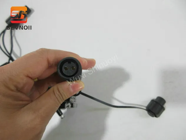 Detalhe do Cabo e Fio LED
