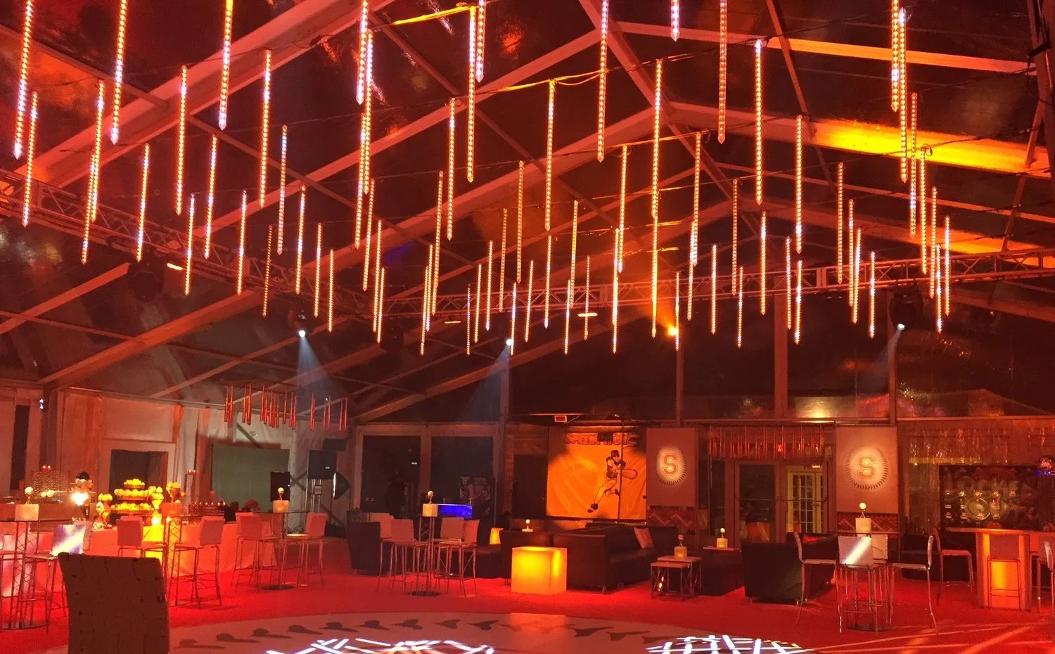 Luz de Tubo Meteor Shower com Pixels RGB Digitais LED para DJ