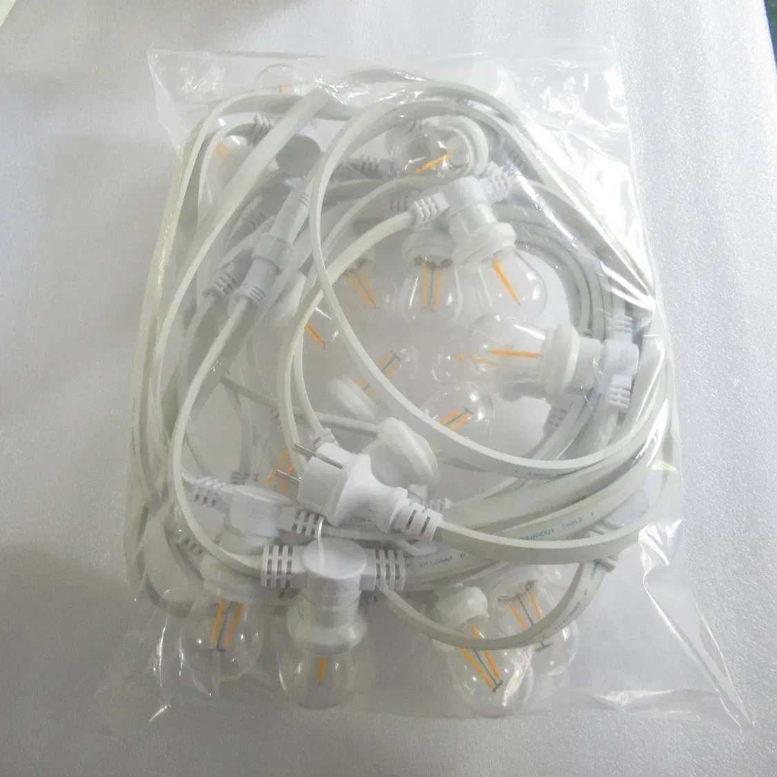 Tamanho Personalizado 10m ou 20m Longo G45 Lâmpada LED Branca Quente para Exterior IP65 à Prova d'Água Decoração de Natal E27/ B22 Luz de Festoa em Corda