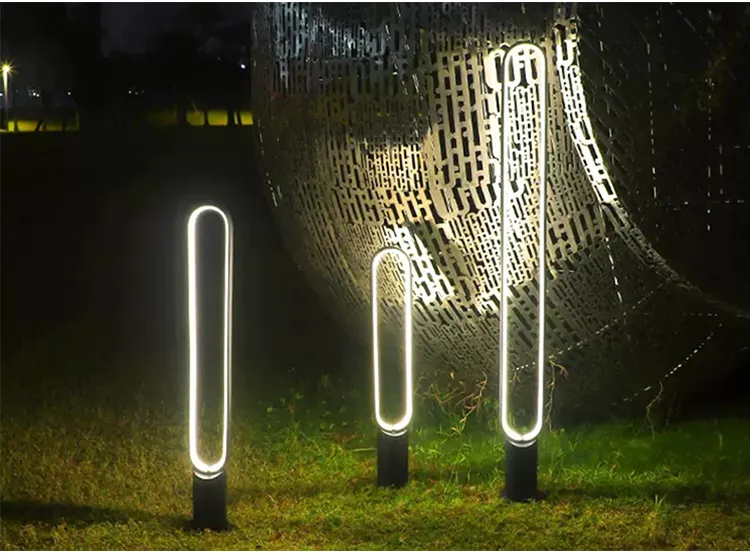 Iluminação de destaque em gramados decorativos