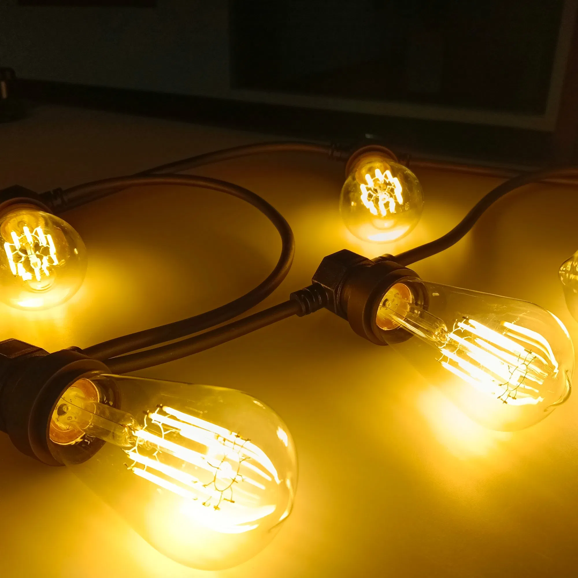Iluminação de Decoração para Casamento ao Ar Livre em Terraço com Varanda com E26 Base de Bulbo de Vidro Vintage Edison, Comprimentos Variáveis Personalizáveis