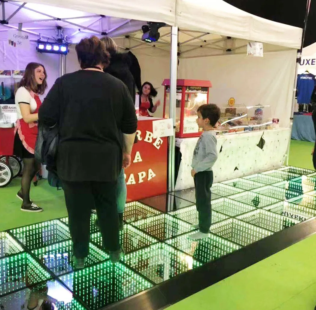 Compre Luz de Palco Disco Barata 3D DMX Espelho LED para Piso de Dança ao Ar Livre