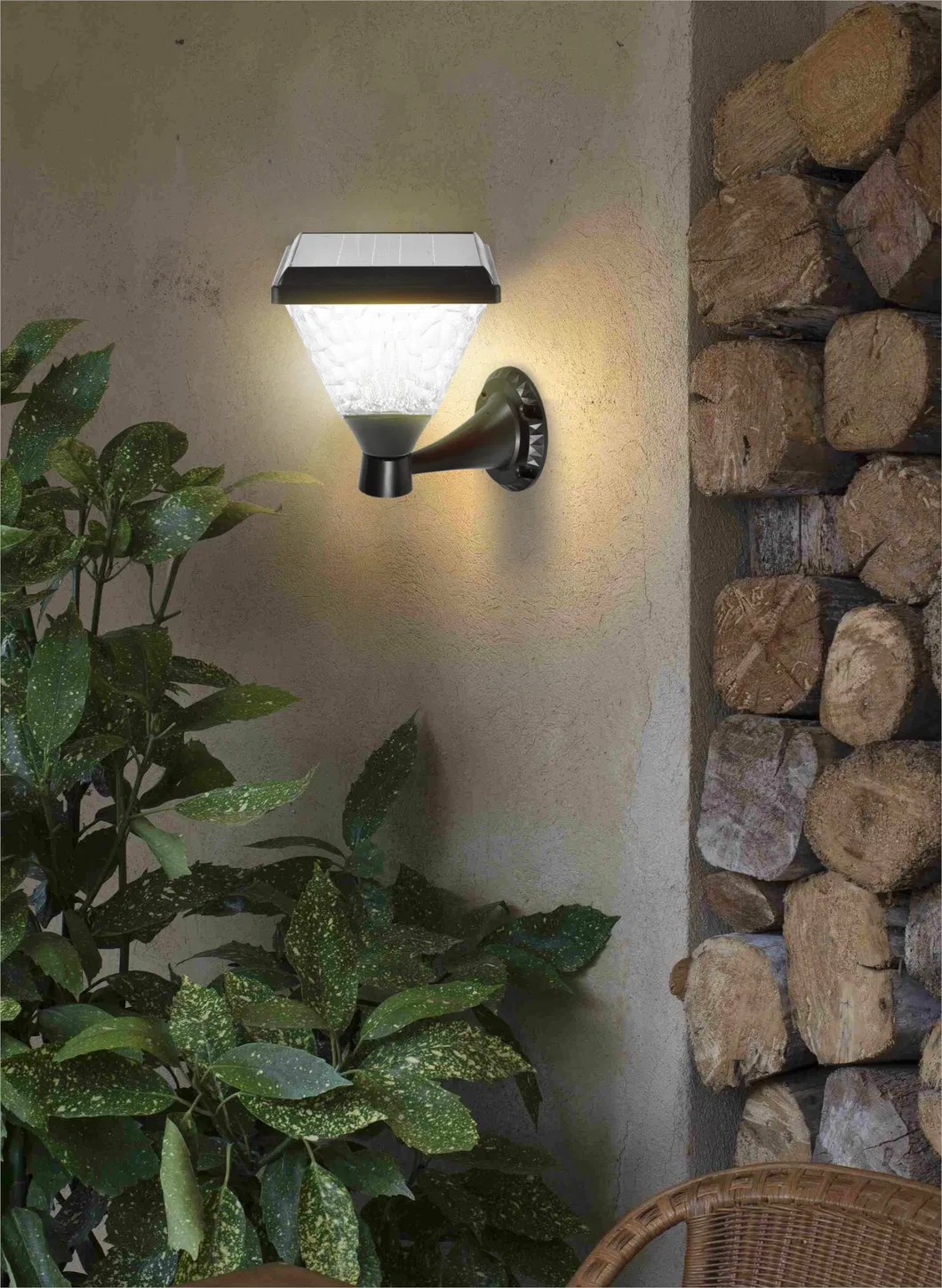 Luzes de Jardim com Sensor de Movimento Solar para Segurança Aprimorada