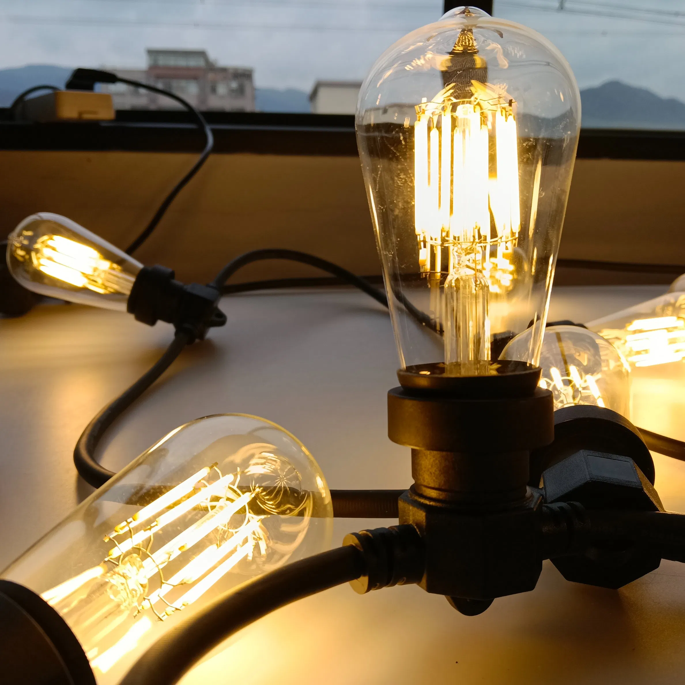 Iluminação de Decoração para Casamento ao Ar Livre em Terraço com Varanda com E26 Base de Bulbo de Vidro Vintage Edison, Comprimentos Variáveis Personalizáveis