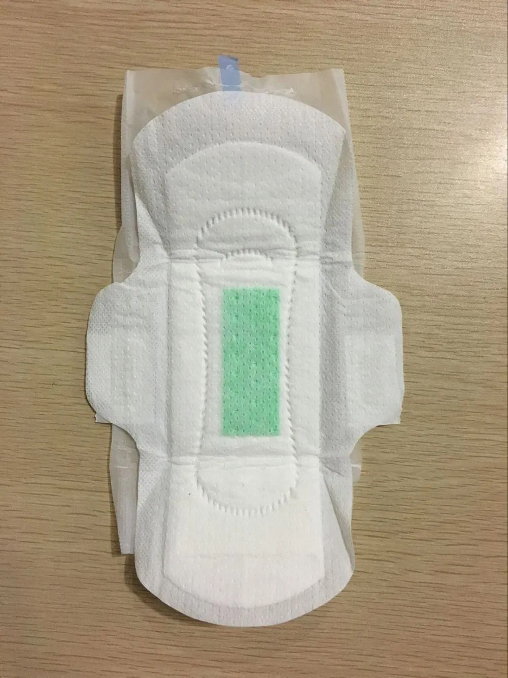 100% Toalla Sanitaria de Algodón Orgánico para la Menstruación Higiene Femenina para Mujeres Japón Suave Blanca OEM