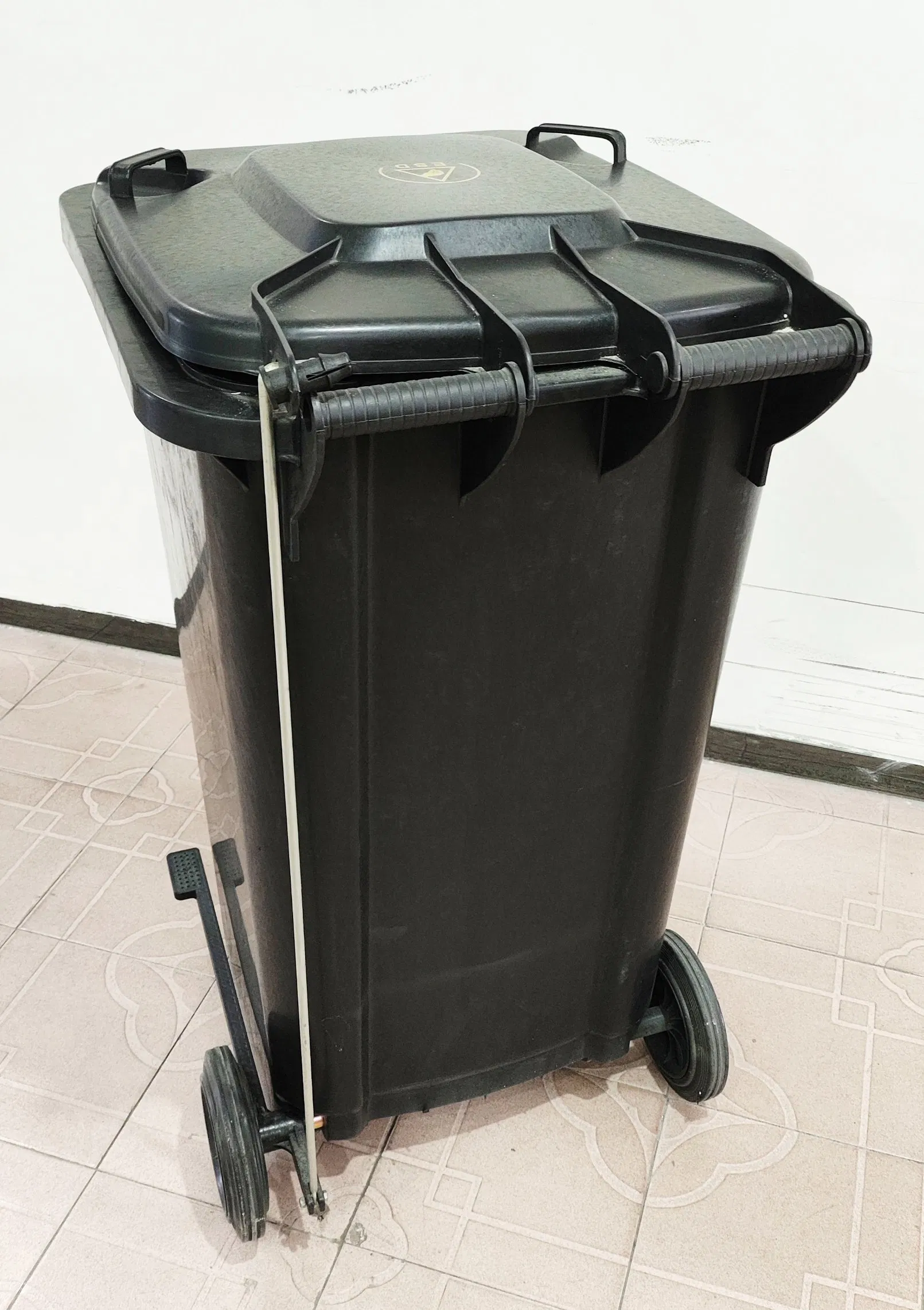 120L Estación de Desechos ESD Móvil con Tapa - Contenedor Conductivo de Alta Resistencia para la Eliminación Centralizada de Chatarra Electrónica y Saneamiento de Sala Limpia (Pedal de Pie y Antiodor)