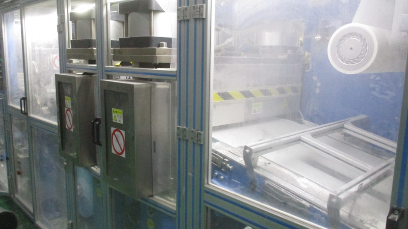 Proceso de gofrado (Embossing) en la fabricación de empapadores médicos Kaha Health