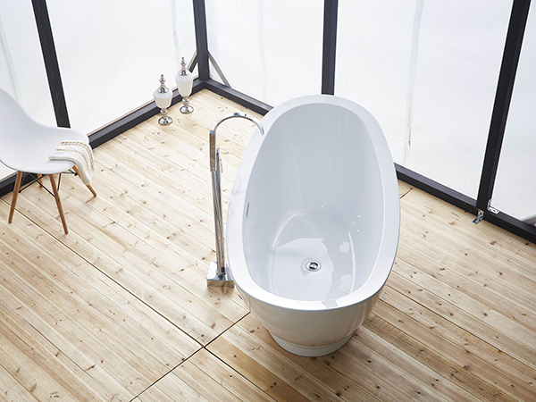 Freestanding Bathtub Design View 2