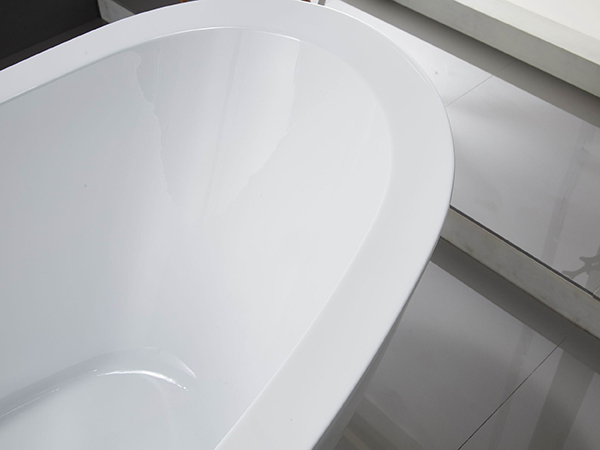 Freestanding Bathtub Design View 3